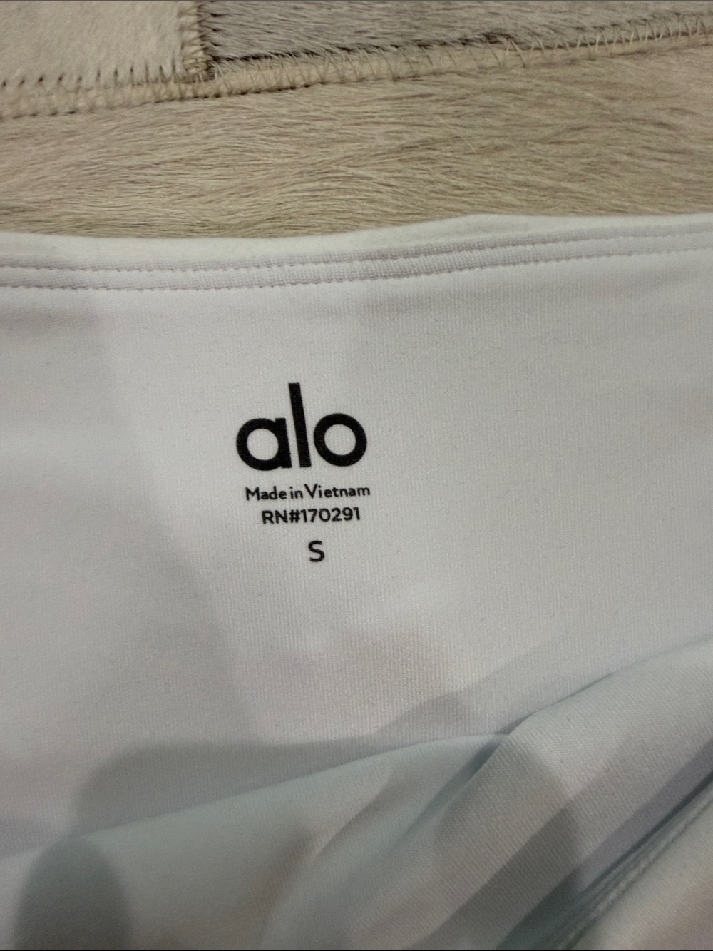ALO soft serve it up skirt - Picture 4 of 7
